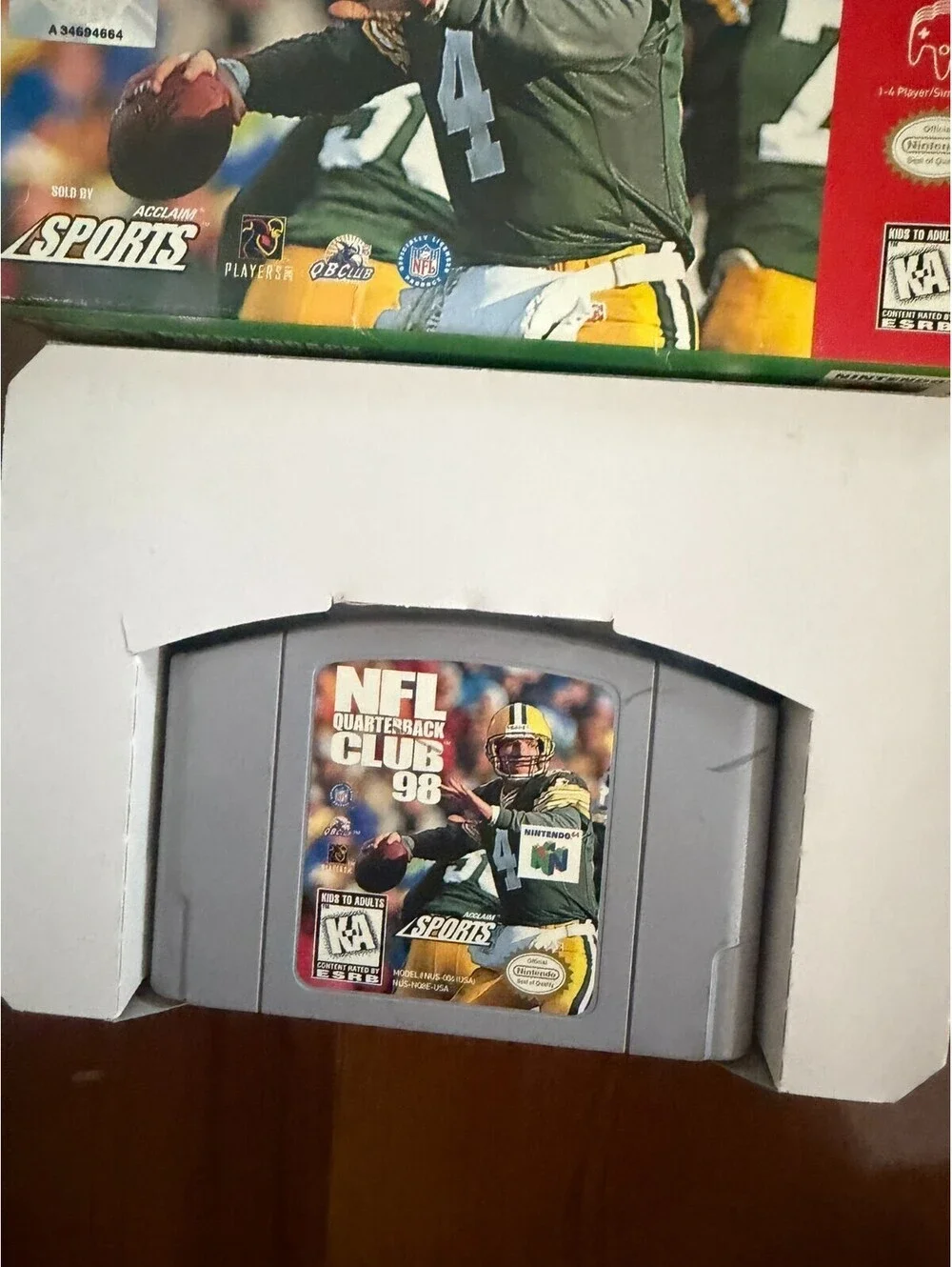 NFL Quarterback Club 98 Nintendo 64 N64 Complete in Box CIB